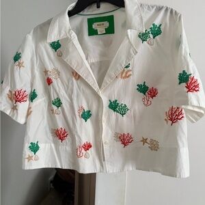 Maeve Cropped Button Down Shirt with Coral Embroidery